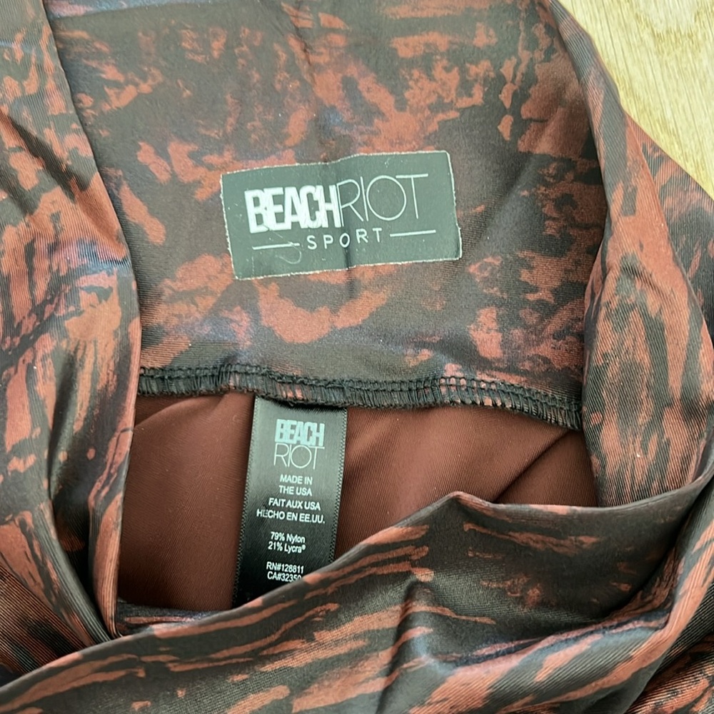 Beach Riot Legging - Picture 2 of 2